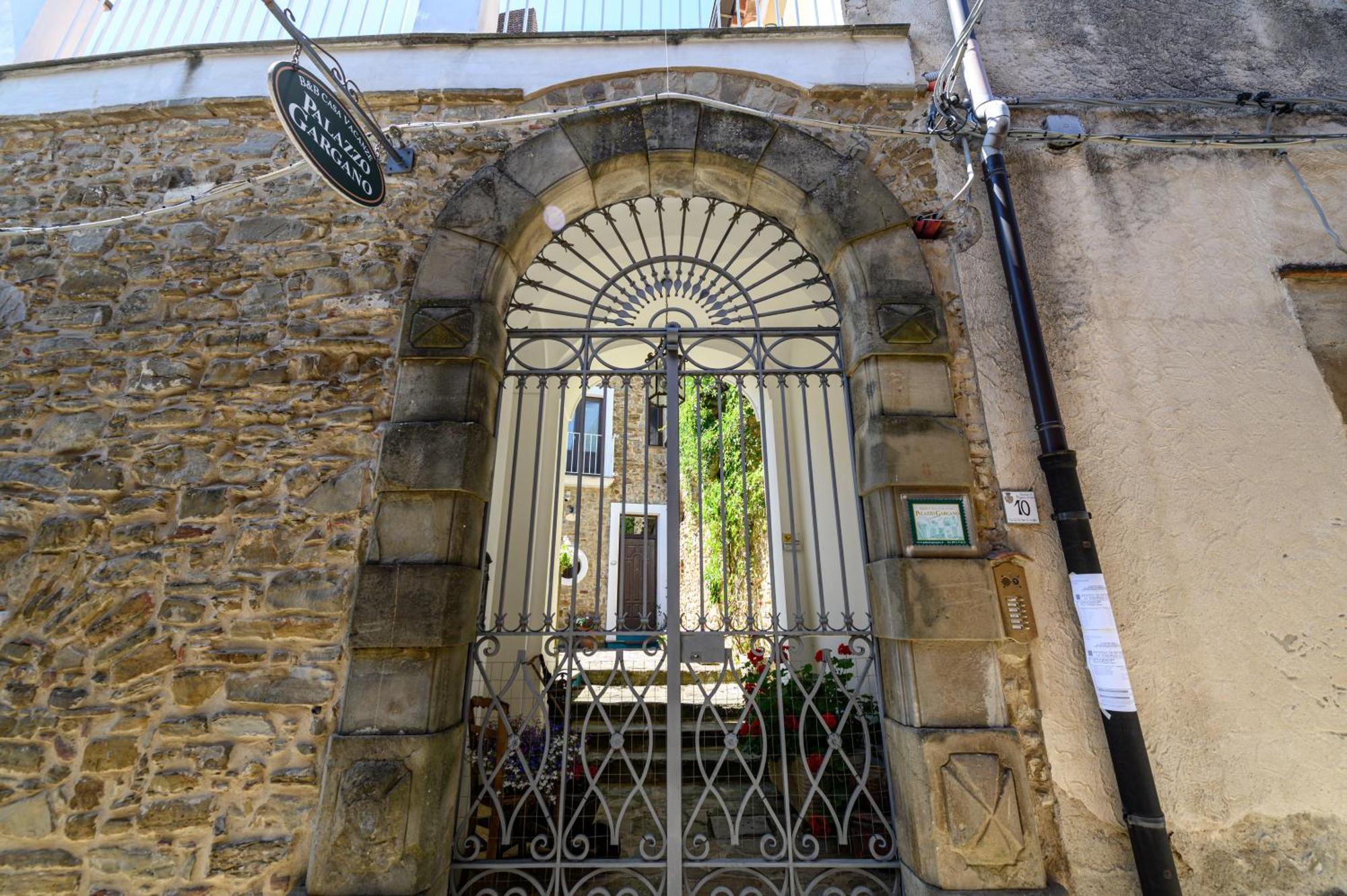 Palazzo Gargano Hotel Prignano Cilento Екстериор снимка